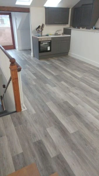 Naturelle Design Flooring Grey Boathouse Oak Luxury Vinyl Glue Down Flooring - Image 3